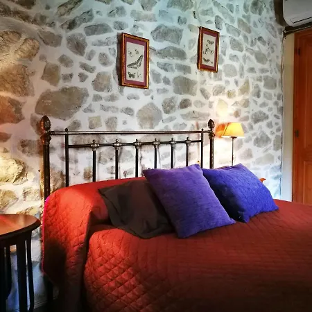 Aparthotel Buhardilla Rustica En La Vall De Gallinera