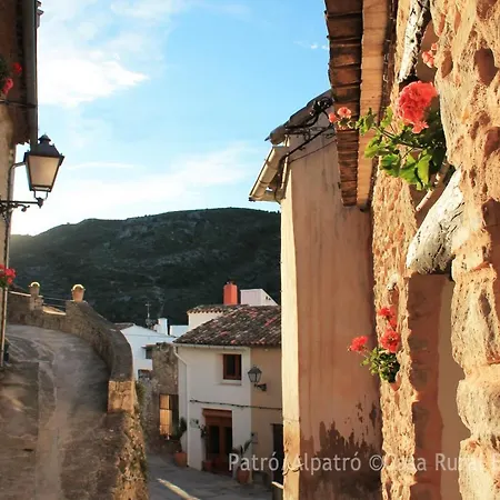 Aparthotel Buhardilla Rustica En La Vall De Gallinera